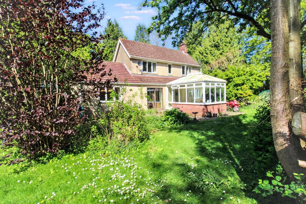 Challows Lane, Biddestone, Chippenham, SN14 7DT